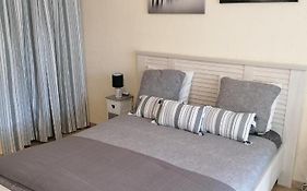 Hotes De L'Isle