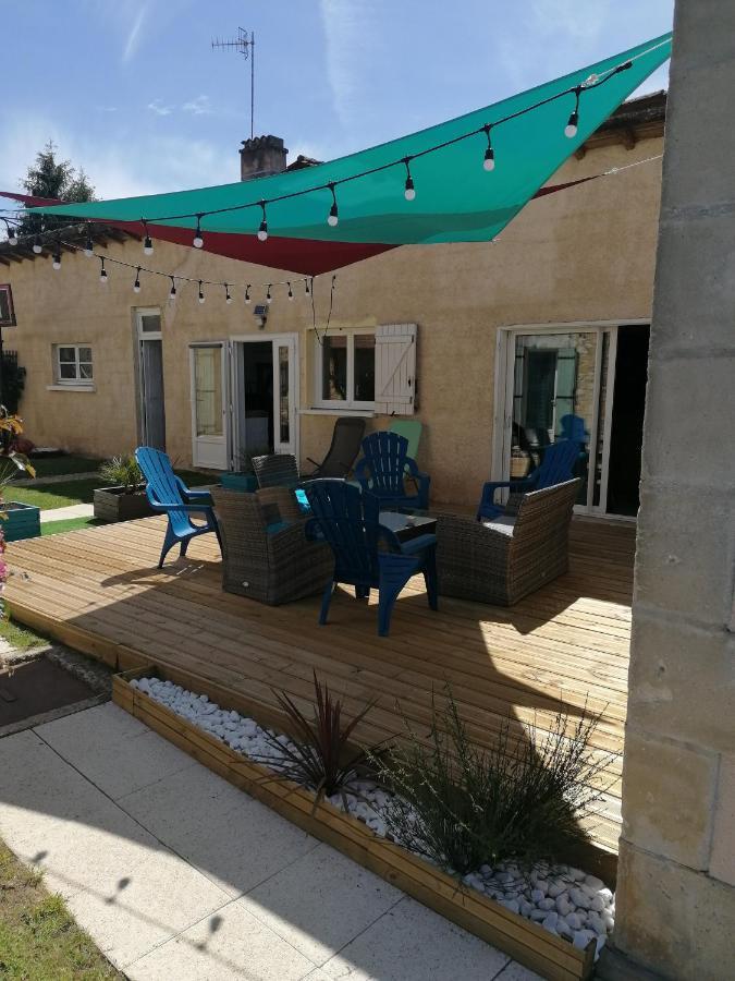 Hotes De L'Isle Saint-Medard-de-Mussidan Exterior photo