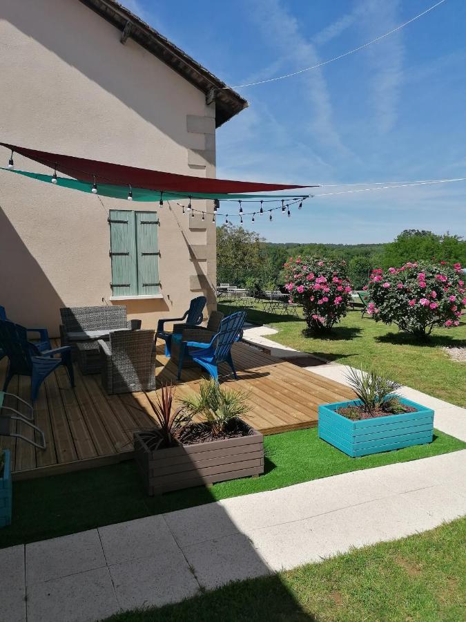 Hotes De L'Isle Saint-Medard-de-Mussidan Exterior photo
